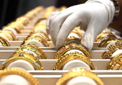 Is gold mutual fund better than physical gold?